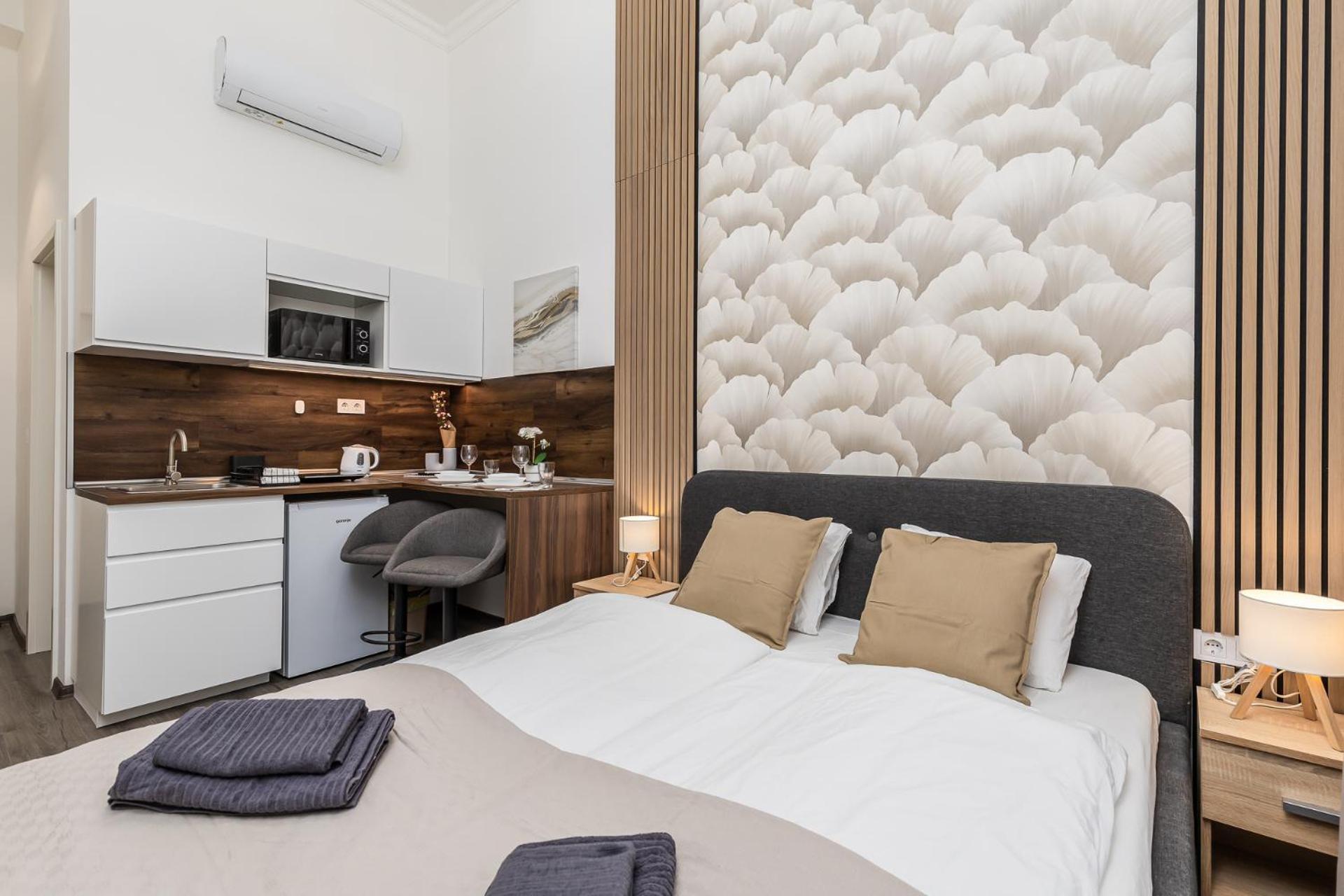 Cozy Studio Apartments In Downtown Budapest — Photos 3